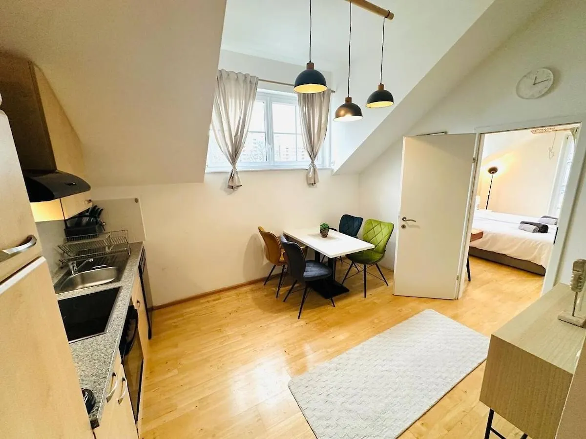 Appartamento 1 Min To Metro I Balcony I 20 Min To Inner City Vienna