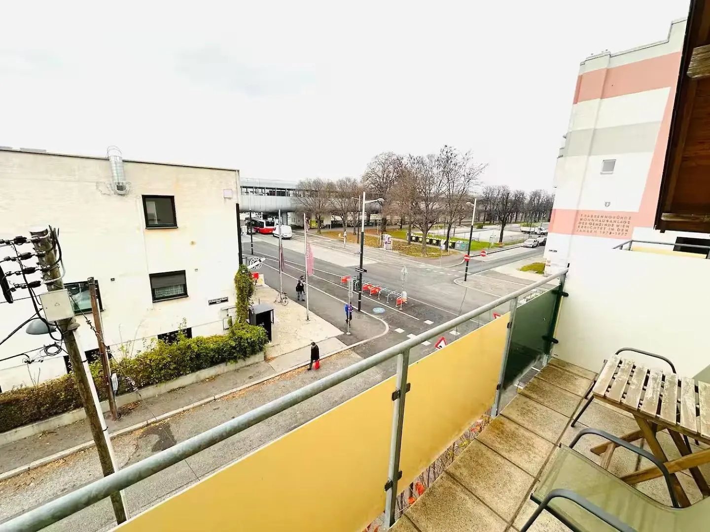 Appartement 1 Min To Metro I Balcony I 20 Min To Inner City Vienne